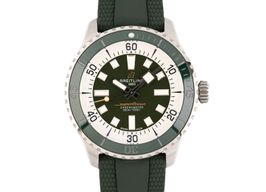 Breitling Superocean 44 A17376 (2022) - Green dial 44 mm Steel case