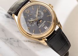 Patek Philippe Annual Calendar 5146J (2000) - Grijs wijzerplaat 39mm Geelgoud