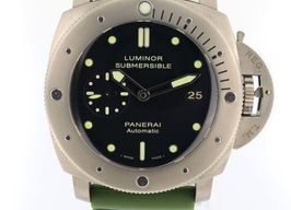 Panerai Luminor Submersible 1950 3 Days Automatic PAM00305 -