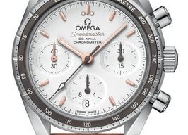 Omega Speedmaster 324.32.38.50.02.001 (2026) - Zilver wijzerplaat 38mm Staal