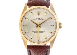 Rolex Oyster Perpetual 1050 (Unknown (random serial)) - Silver dial 34 mm Yellow Gold case