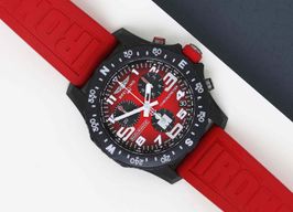 Breitling Endurance Pro X823109A1K1S1 (2022) - Red dial 44 mm Plastic case