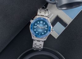 Omega Seamaster Diver 300 M 210.30.42.20.03.003 (Onbekend (willekeurig serienummer)) - Blauw wijzerplaat 42mm Staal