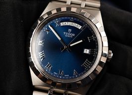 Tudor Royal 28600 (2022) - Blauw wijzerplaat 41mm Staal