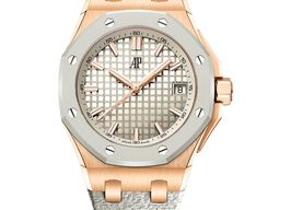 Audemars Piguet Royal Oak Offshore 77605OK.OO.A101CA.01 (2025) - Beige dial 37 mm Rose Gold case