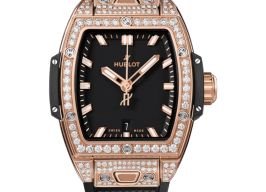 Hublot Spirit of Big Bang 682.OX.1180.RX.1604 (2026) - Zwart wijzerplaat 32mm Geelgoud