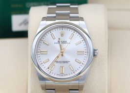 Rolex Oyster Perpetual 41 124300 (Unknown (random serial)) - Silver dial 41 mm Steel case