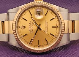 Rolex Datejust 36 16233 (2000) - Champagne wijzerplaat 36mm Goud/Staal