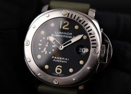 Panerai Luminor Submersible PAM00024 (2001) - Black dial 44 mm Steel case