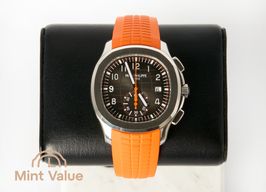 Patek Philippe Aquanaut 5968A-001 (2023) - Black dial 42 mm Steel case