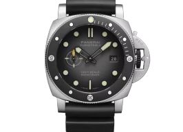 Panerai Submersible PAM01738 -