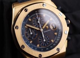 Audemars Piguet Royal Oak Offshore Chronograph 25770BA (1996) - Grey dial 42 mm Yellow Gold case