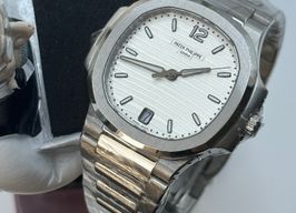 Patek Philippe Nautilus 7118/1200A-010 (2024) - Zilver wijzerplaat 35mm Staal