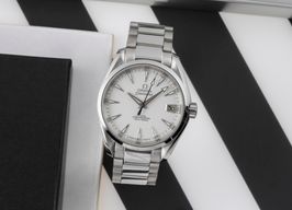 Omega Seamaster Aqua Terra 231.13.39.21.02.001 (Unknown (random serial)) - Silver dial 39 mm Steel case