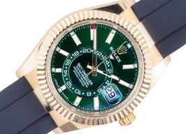 Rolex Sky-Dweller 336238 (2025) - 42 mm Yellow Gold case