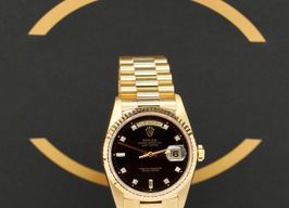 Rolex Day-Date 36 18238 (1996) - Black dial 36 mm Yellow Gold case