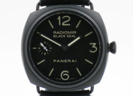 Panerai Radiomir Black Seal PAM00292 (Unknown (random serial)) - Black dial 45 mm Ceramic case
