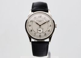 Patek Philippe Calatrava 5196P-001 -