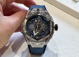 Hublot Big Bang Sang Bleu 418.NX.5107.RX.1604.MXM20 (2025) - Blue dial 45 mm Titanium case