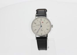 NOMOS Tangente Gangreserve 131 (2024) - Wit wijzerplaat 35mm Staal