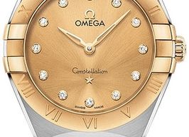 Omega Constellation Quartz 131.20.28.60.58.001 (2025) - Champagne wijzerplaat 28mm Staal