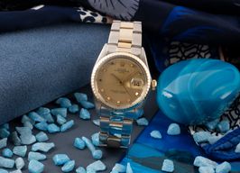 Rolex Oyster Perpetual Date 1505 (1971) - Champagne wijzerplaat 34mm Staal