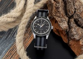 Omega Seamaster 300 233.30.41.21.01.001 (Onbekend (willekeurig serienummer)) - Zwart wijzerplaat 41mm Staal