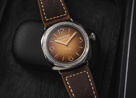 Panerai Special Editions PAM00687 (2017) - Brown dial 47 mm Steel case