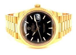 Rolex Day-Date 40 228238 (2021) - Black dial 40 mm Yellow Gold case