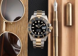 Rolex Submariner Date 126613LN (Unknown (random serial)) - Black dial 41 mm Gold/Steel case