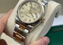 Rolex Datejust 36 126233 (2024) - Gold dial 36 mm Steel case