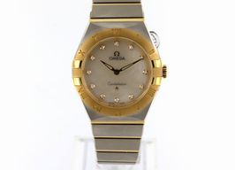 Omega Constellation Quartz 131.20.28.60.55.002 (2025) - Parelmoer wijzerplaat 28mm Staal