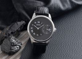 Union Glashütte Unknown 26-32-09-05-10 (Unknown (random serial)) - Black dial 40 mm Steel case