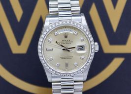 Rolex Day-Date 36 18346 (1993) - Silver dial 36 mm Platinum case