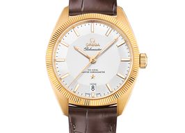 Omega Globemaster 130.53.39.21.02.002 (2025) - Silver dial 39 mm Yellow Gold case