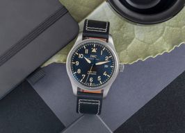 IWC Pilot Mark IW327006 (2019) - Black dial 40 mm Titanium case