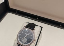Patek Philippe Calatrava 6119G-001 (2025) - Grijs wijzerplaat 39mm Witgoud