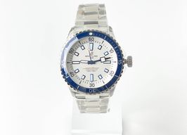 Breitling Superocean 42 A17375E71G1A1 (2023) - Wit wijzerplaat 42mm Staal
