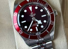 Tudor Black Bay Fifty-Eight 7939A1A0RU (2026) - Rood wijzerplaat 39mm Staal