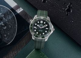 Omega Seamaster Diver 300 M 210.32.42.20.10.001 (Onbekend (willekeurig serienummer)) - Groen wijzerplaat 42mm Staal