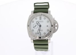 Panerai Luminor Submersible PAM01226 (2025) - White dial 44 mm Steel case