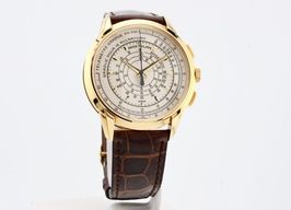 Patek Philippe Chronograph 5975J-001 (2017) - Silver dial 40 mm Yellow Gold case