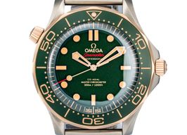 Omega Seamaster Diver 300 M 210.90.42.20.10.001 (2025) - Green dial 42 mm Titanium case