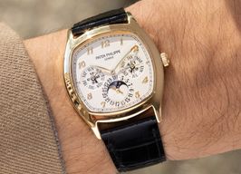 Patek Philippe Perpetual Calendar 5940J (2015) - Zilver wijzerplaat 38mm Geelgoud