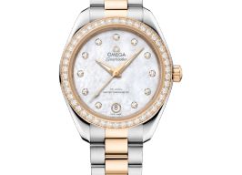 Omega Seamaster Aqua Terra 220.25.30.20.55.001 (2025) - White dial 30 mm Gold/Steel case