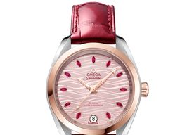 Omega Seamaster Aqua Terra 220.23.34.20.60.001 (2024) - Pink dial 34 mm Gold/Steel case