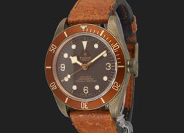 Tudor Black Bay Bronze 79250BM (2017) - Bruin wijzerplaat 43mm Brons