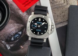 Panerai Luminor Submersible PAM00973 (Onbekend (willekeurig serienummer)) - Zwart wijzerplaat 42mm Staal