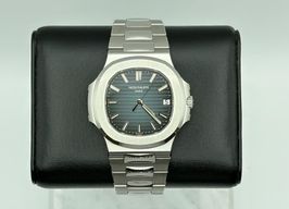 Patek Philippe Nautilus 5712/1A-001 (2015) - Blue dial 40 mm Steel case