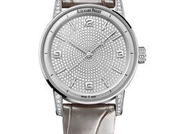 Audemars Piguet CODE 11.59 15210BC.ZZ.D128CR.01 (2025) - Diamond dial 41 mm White Gold case